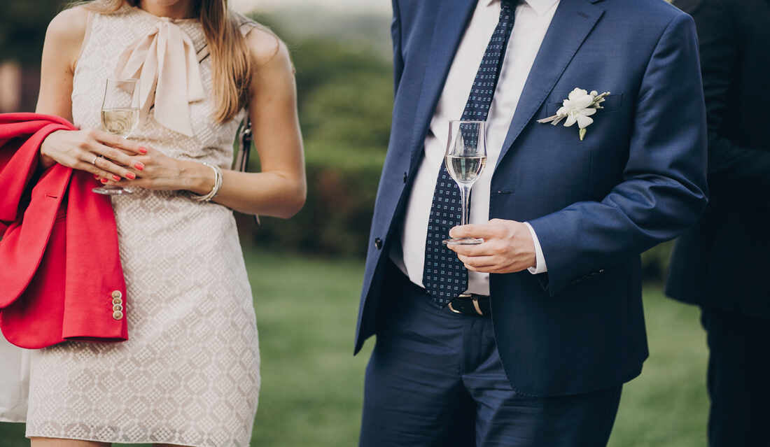 Groom and Guest Stylish Ways to Wear Linen to Weddings
