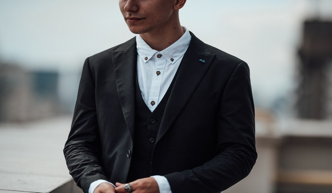 The Art of the Contrasting Lapel A Modern Twist on Classic Blazers