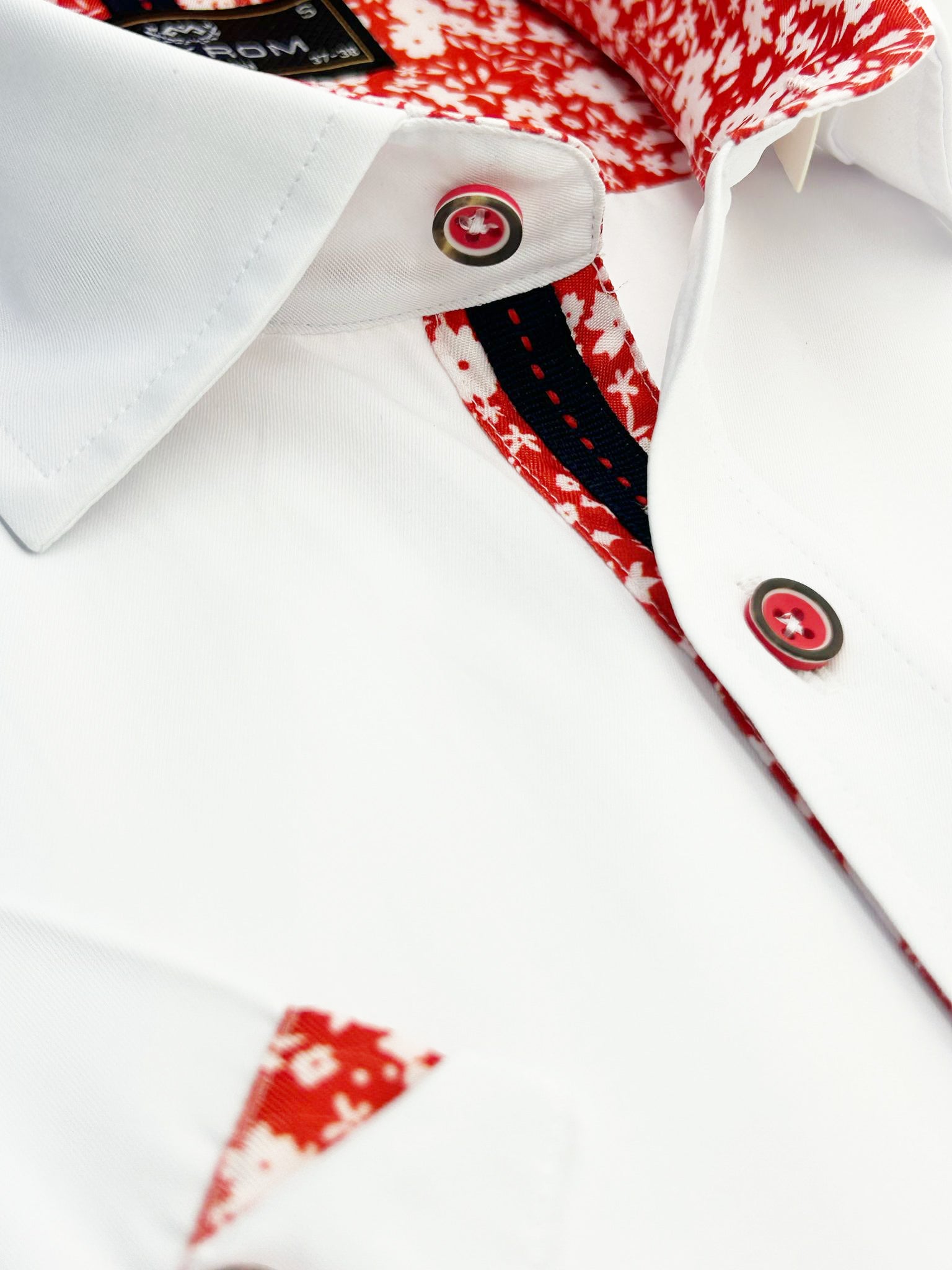 White Flower Insert Detail Short Sleeve Shirt-Makrom